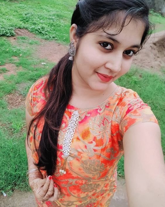 Riya photo 3